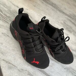 COPY - Boys Puma tennis shoes